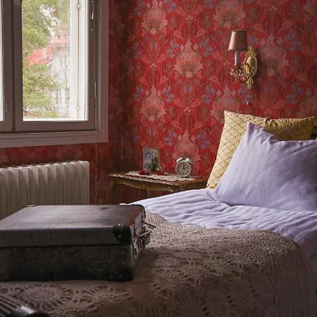 Retro - Charming Rooms, Sauna And Jacuzzi *