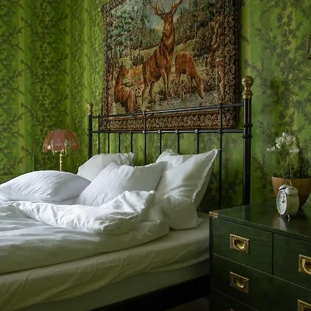 Retro - Charming Rooms, Sauna And Jacuzzi